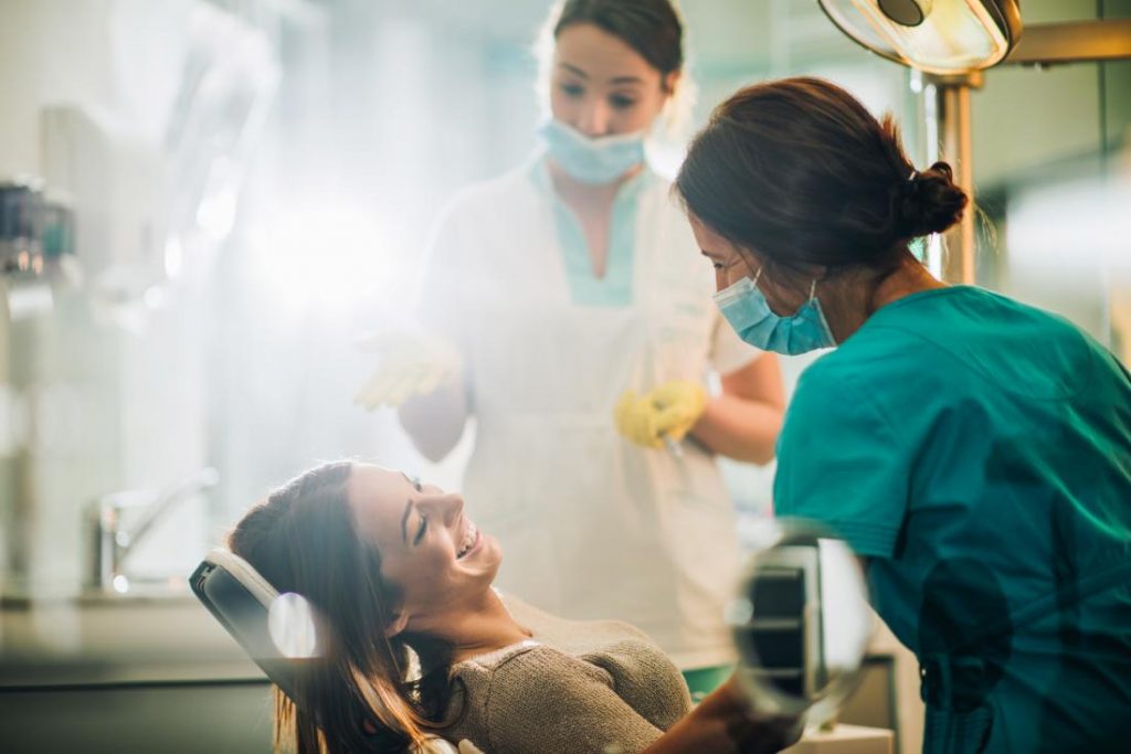 Experienced dentist offer amazing dental care