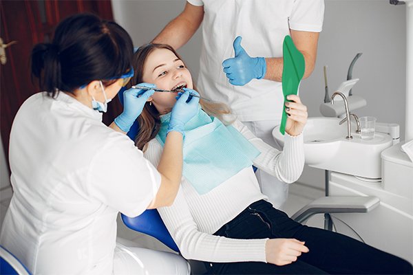 Navigating Dental Health Care from Programs to Services Near You